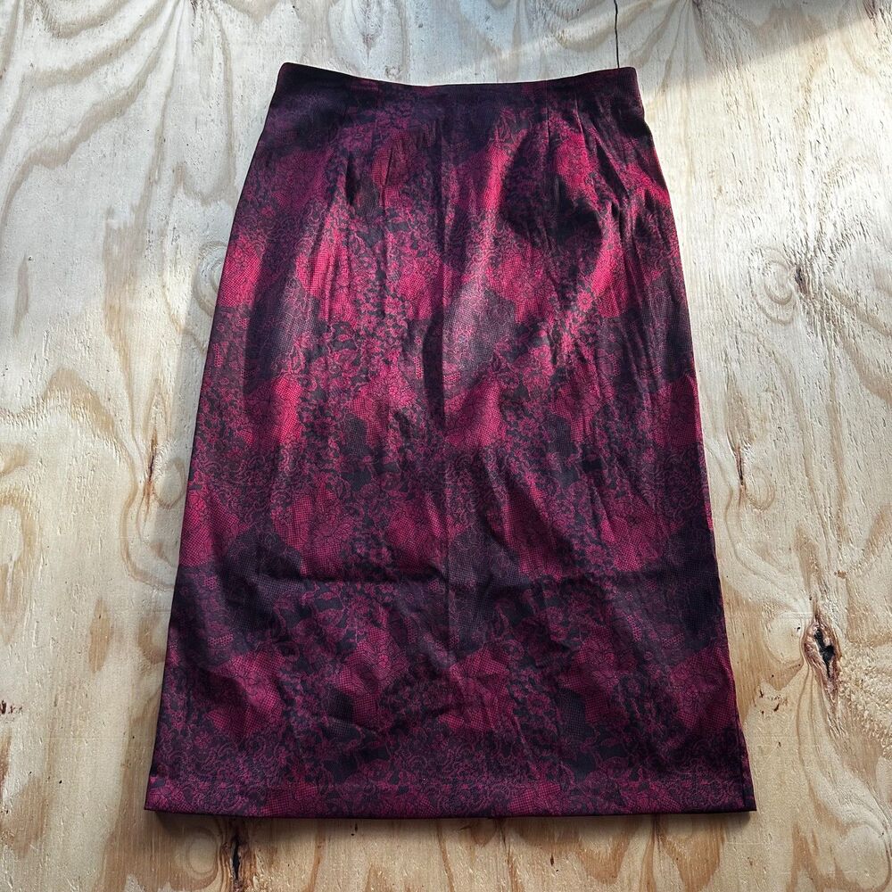 Briggs Red Lace Print Slit Maxi Skirt - 18